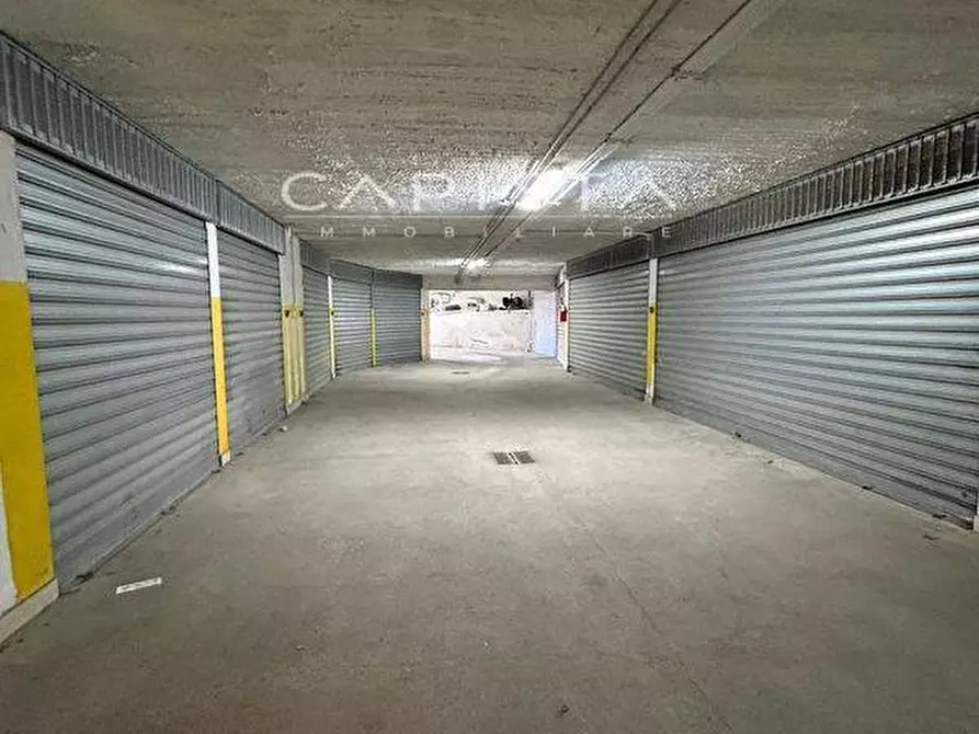 Immagine 4 di Box auto in affitto  in Via giro degli uliveti a Ortona