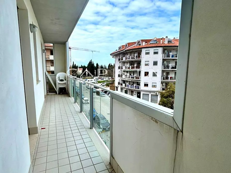 Immagine 13 di Appartamento in vendita  in Via Bengasi a Ortona