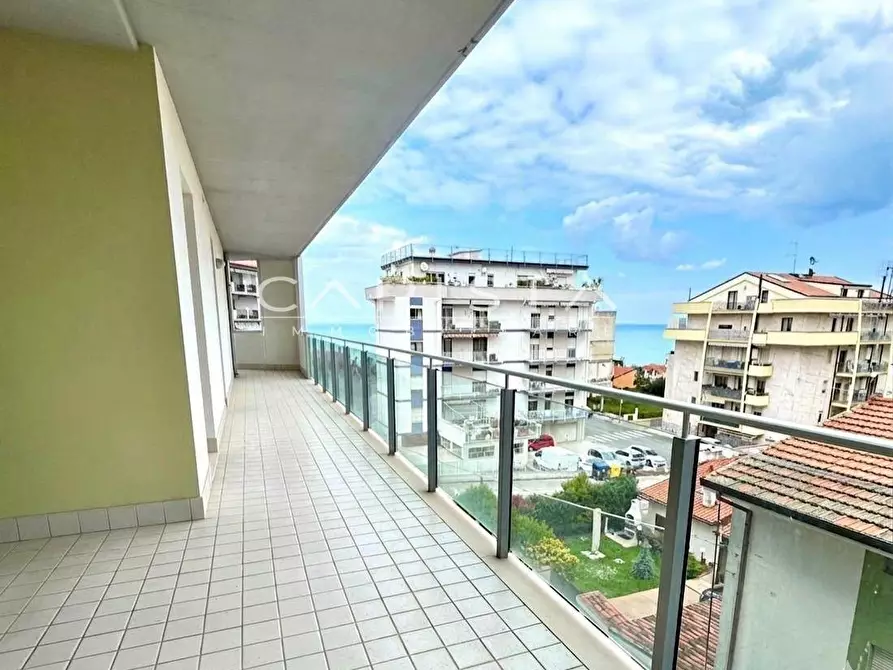 Immagine 7 di Appartamento in vendita  in Via Bengasi a Ortona