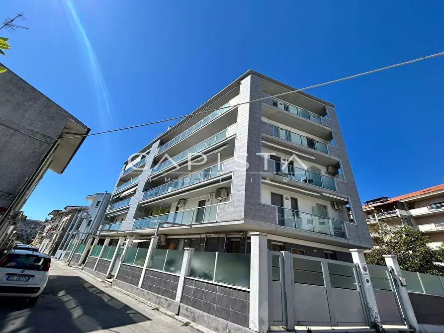 Immagine 12 di Appartamento in vendita  in Via Bengasi a Ortona