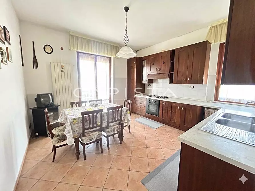 Immagine 17 di Villa in vendita  in Contrada ALBORETO a Ortona
