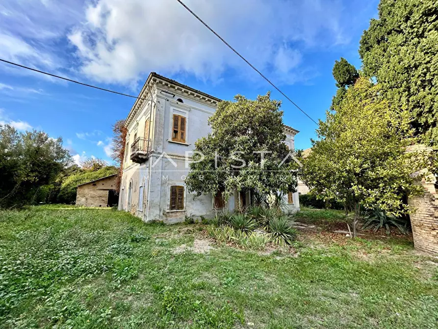 Immagine 2 di Villa in vendita  in Via Lanciano a San Vito Chietino