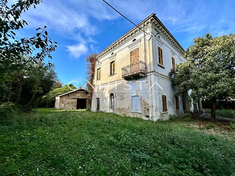 Immagine 3 di Villa in vendita  in Via Lanciano a San Vito Chietino