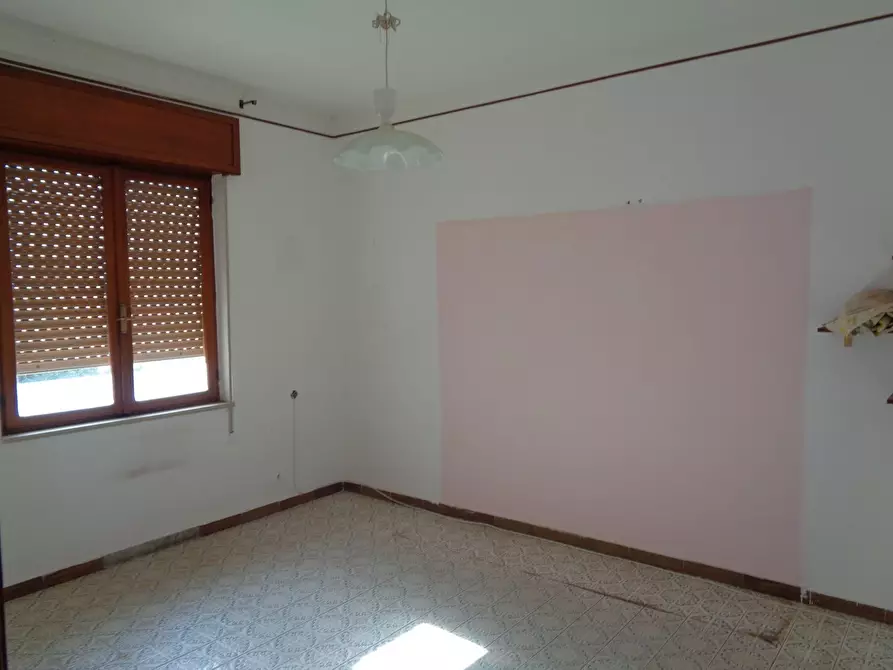 Immagine 5 di Appartamento in vendita  in gallura a Carbonia