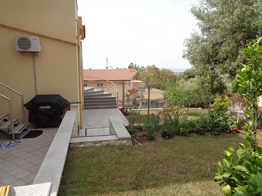 Immagine 36 di Villa in vendita  in Costa Medau Becciu 5 a Carbonia