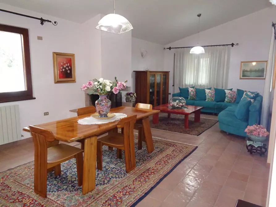 Immagine 13 di Villa in vendita  in Tramontana 7 a Carbonia