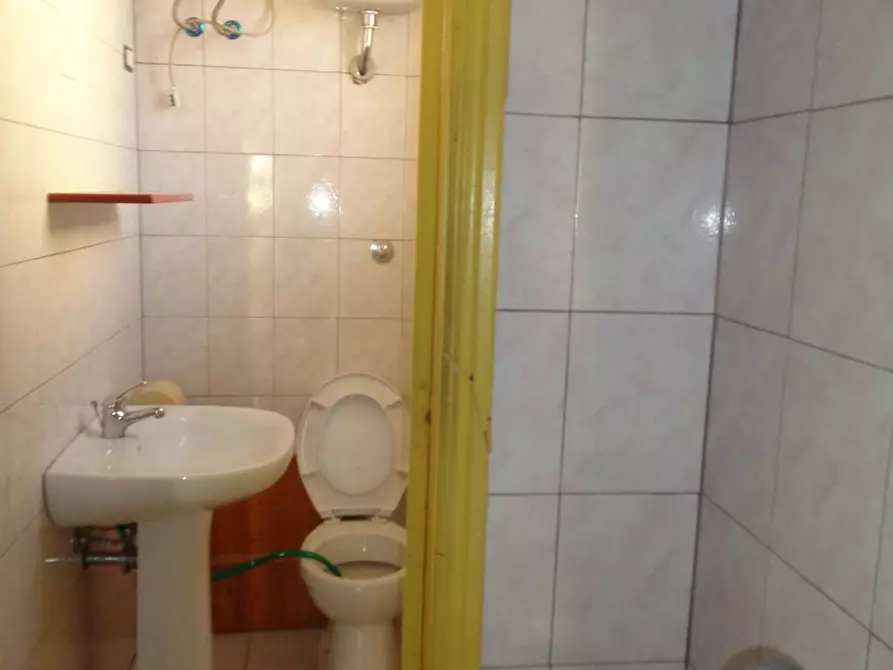 Immagine 5 di Locale commerciale in vendita  in Pietro Nenni a Gonnesa