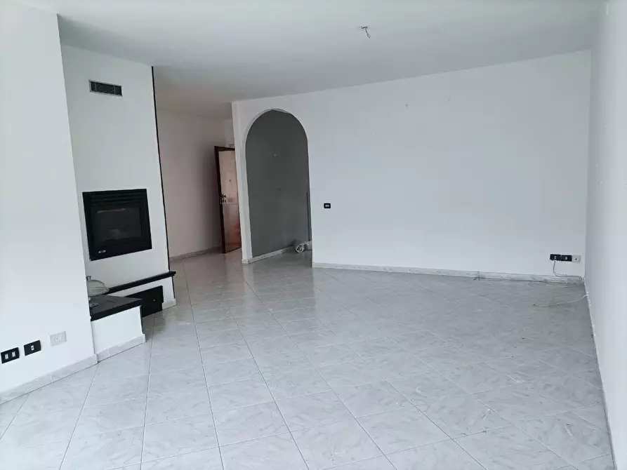 Immagine 3 di Appartamento in vendita  in Sirai 63 a Carbonia