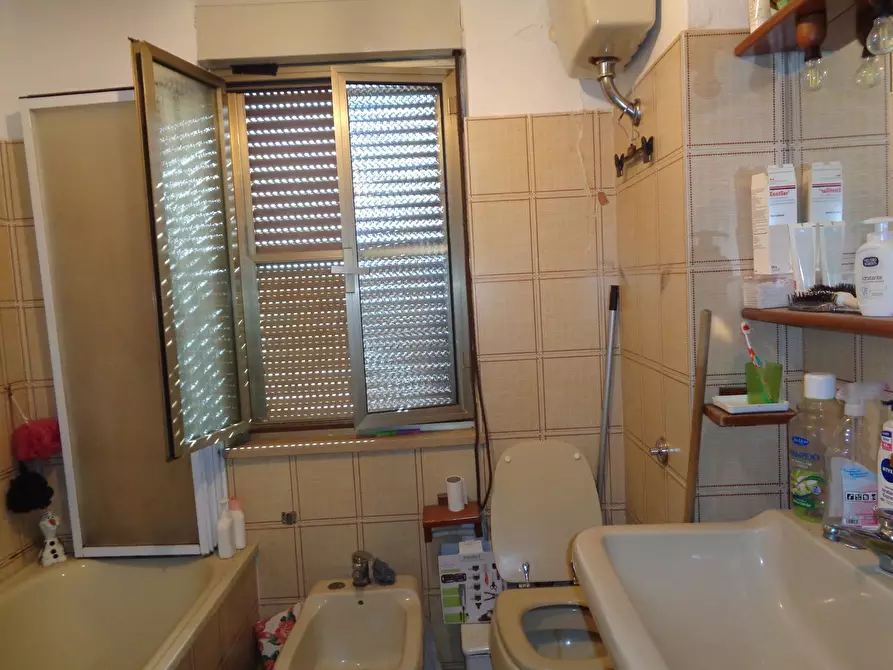 Immagine 9 di Appartamento in vendita  in Marche 6 a Carbonia