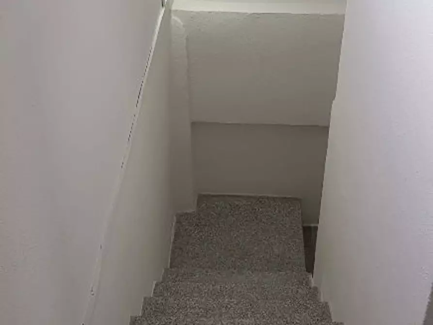 Immagine 4 di Locale commerciale in vendita  in Francesco Ciusa a Carbonia