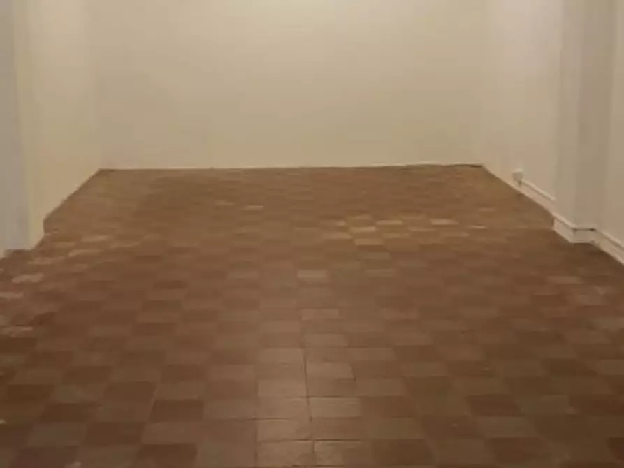 Immagine 6 di Locale commerciale in vendita  in Francesco Ciusa a Carbonia