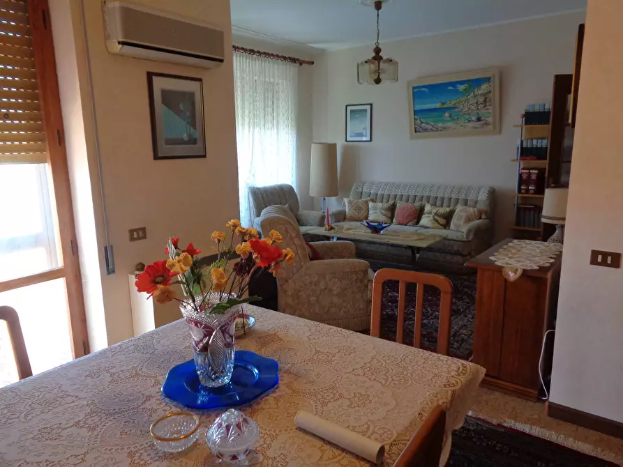 Immagine 2 di Villa in vendita  in Via Marconi 20 a Gonnesa