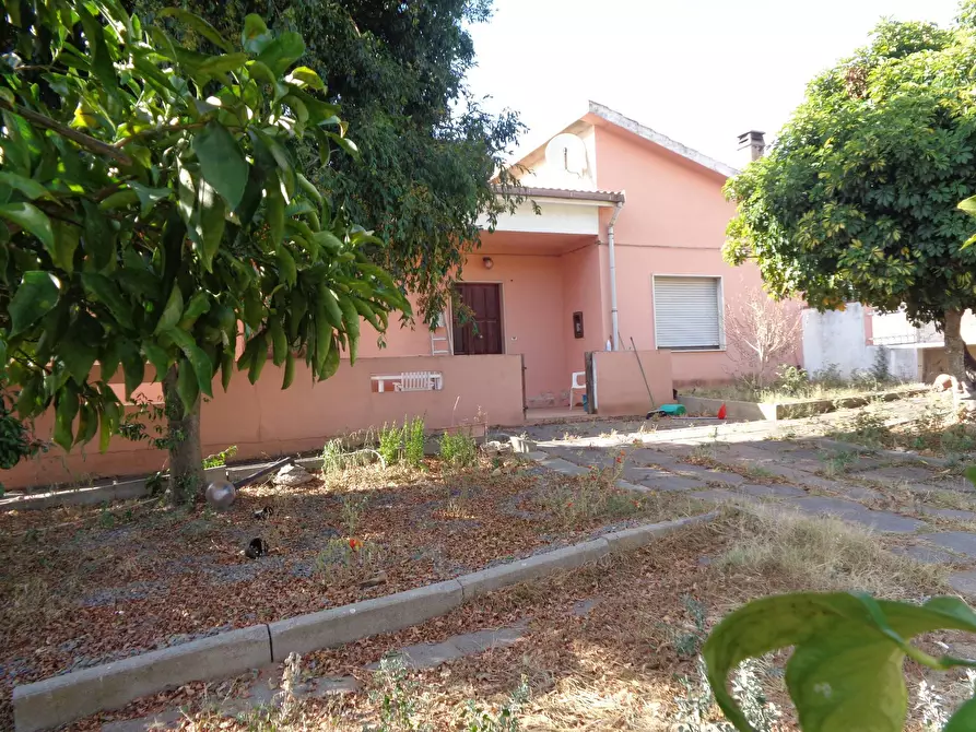 Immagine 3 di Villa in vendita  in Genna Corriga 72 a Carbonia