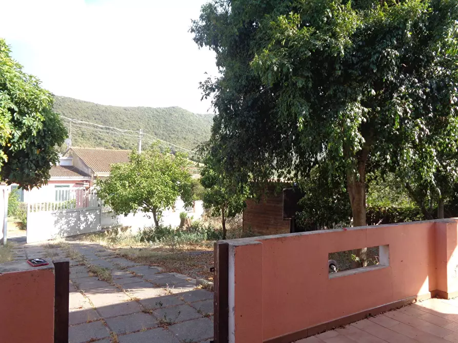 Immagine 4 di Villa in vendita  in Genna Corriga 72 a Carbonia