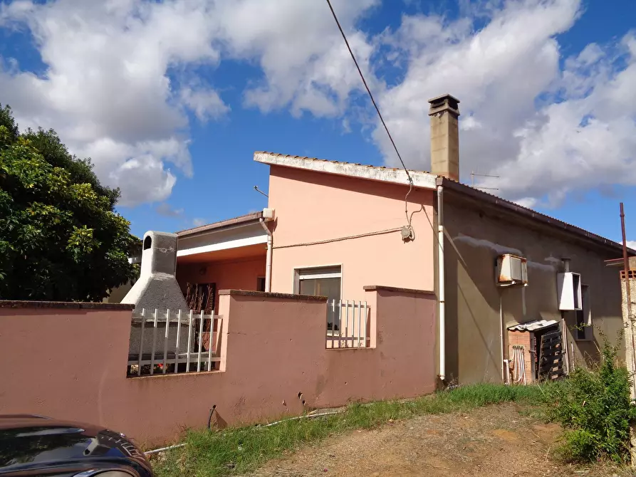 Immagine 2 di Villa in vendita  in Genna Corriga 72 a Carbonia