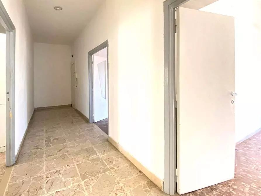 Immagine 13 di Appartamento in vendita  in Via delle Palme 24 a Aprilia