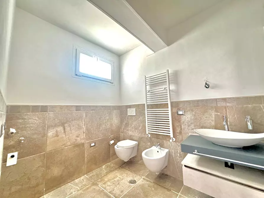 Immagine 25 di Appartamento in vendita  in via palermo 7 a Aprilia