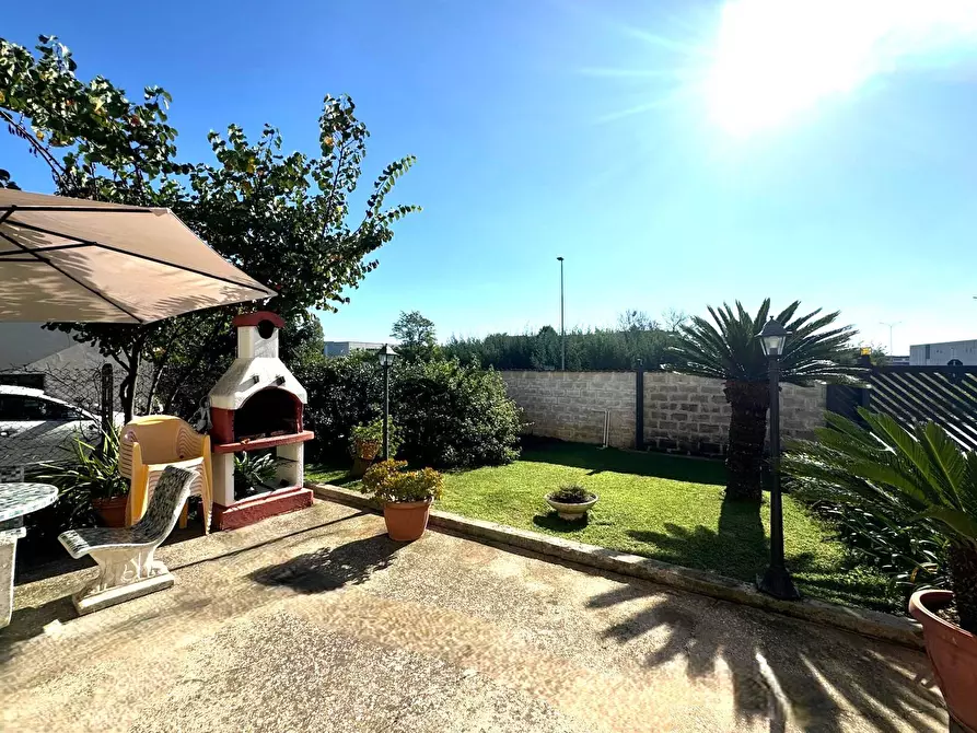 Immagine 4 di Appartamento in vendita  in via delle valli 17 a Aprilia