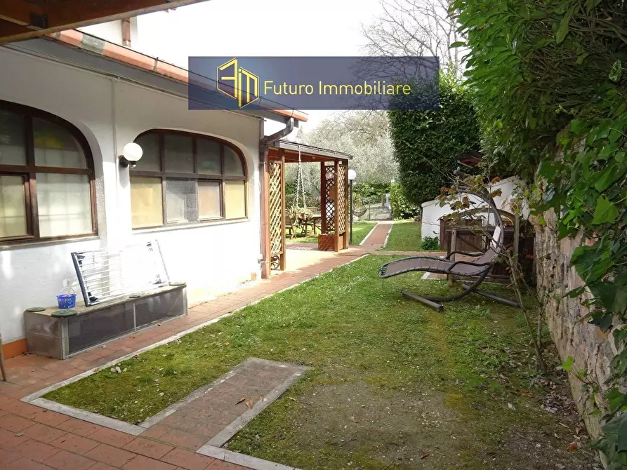 Immagine 6 di Villa in vendita  in Ippocrate a Terni
