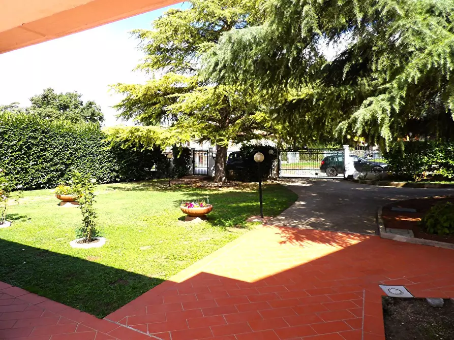 Immagine 16 di Casa indipendente in vendita  in Ippocrate a Terni