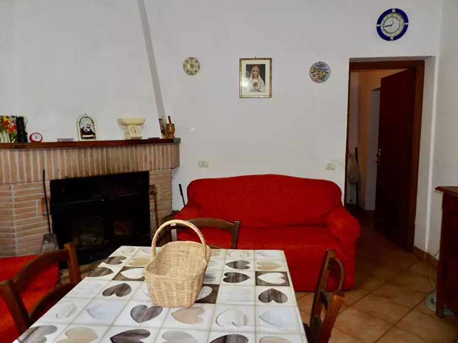 Immagine 2 di Casa indipendente in vendita  in Via Case Sparse a Ferentillo