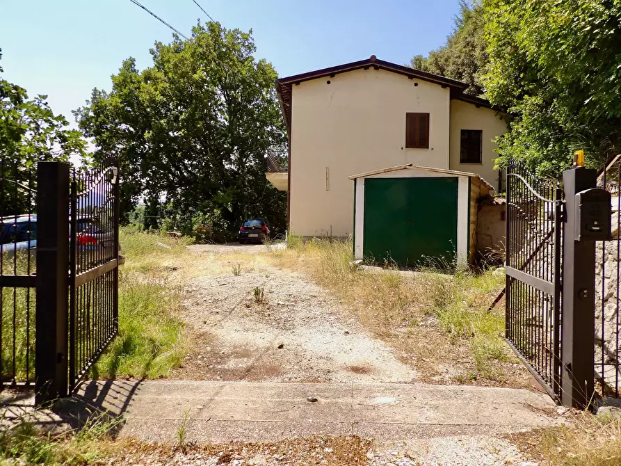 Immagine 1 di Casa indipendente in vendita  in Via Case Sparse a Ferentillo