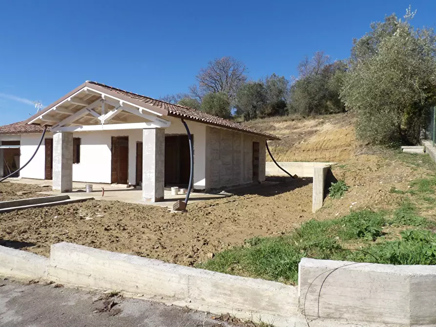 Immagine 4 di Casa semindipendente in vendita  in Loc Cimignano snc a San Gemini