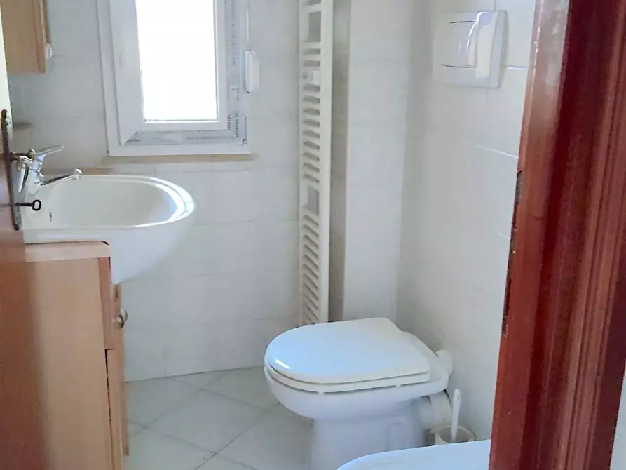 Immagine 11 di Appartamento in vendita  in via Rossini 88 a Terni