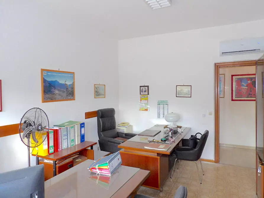 Immagine 14 di Ufficio in affitto  in sesto pompeo 2 a Terni
