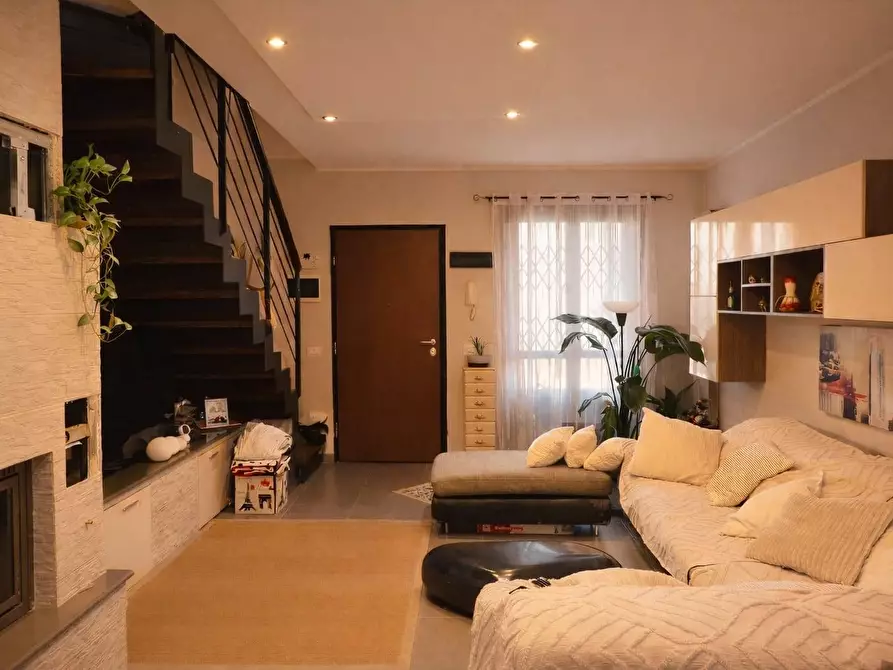 Immagine 4 di Casa semindipendente in vendita  in Strada di Porcivalle 41B a Terni