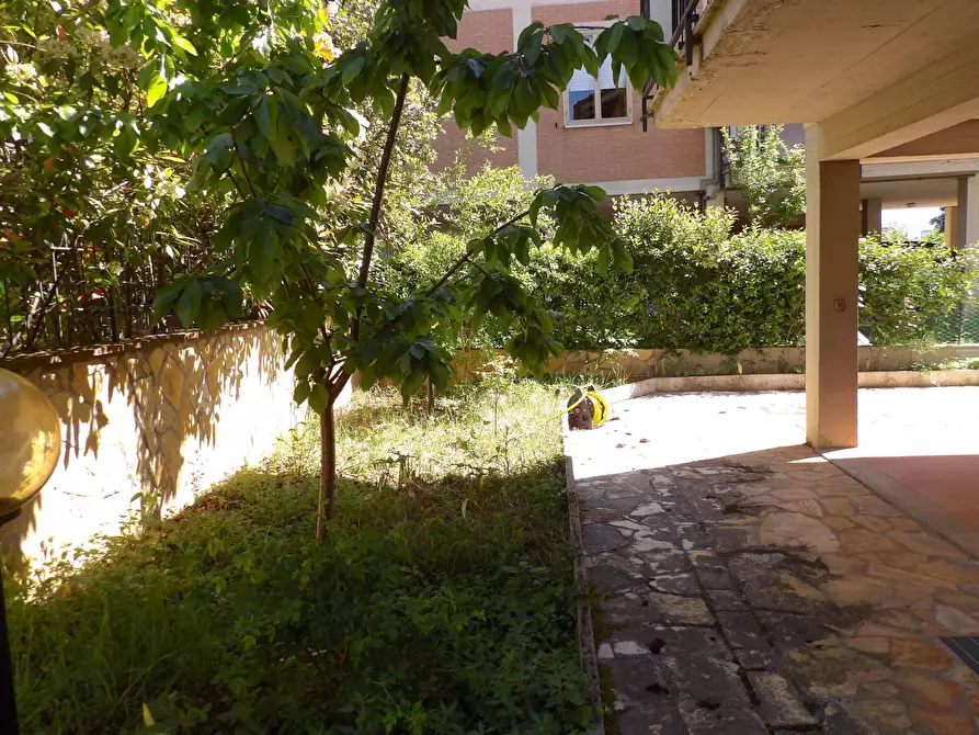Immagine 2 di Casa semindipendente in vendita  in Strada di Scentelle 6 a Terni