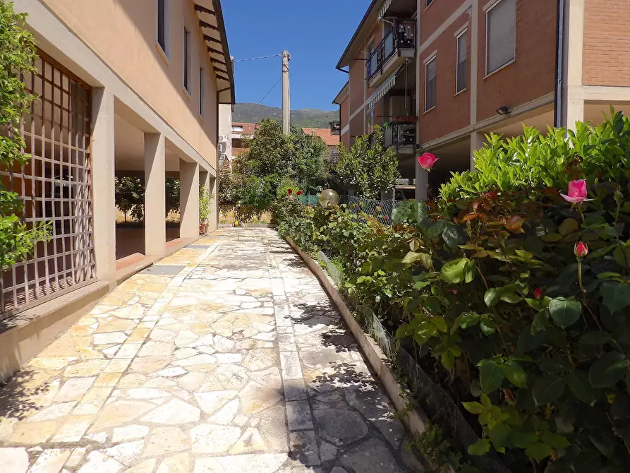 Immagine 3 di Casa semindipendente in vendita  in Strada di Scentelle 6 a Terni