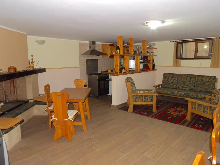Immagine 11 di Casa semindipendente in vendita  in Strada di Scentelle 6 a Terni