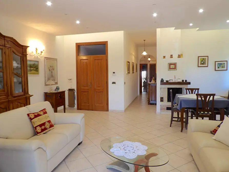 Immagine 19 di Casa semindipendente in vendita  in Strada di Scentelle 6 a Terni