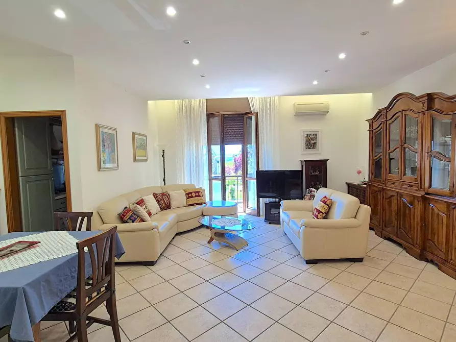 Immagine 16 di Casa semindipendente in vendita  in Strada di Scentelle 6 a Terni