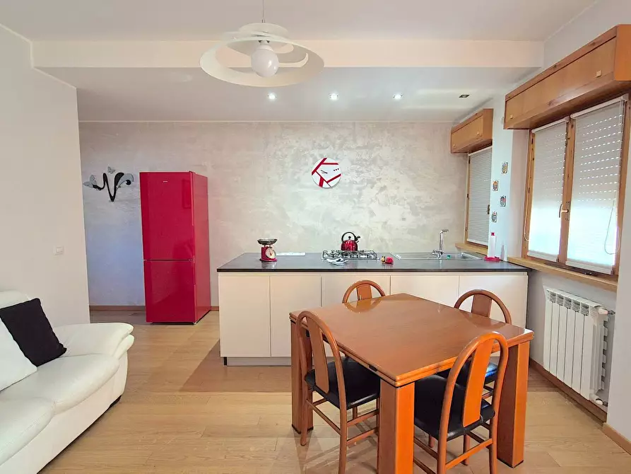 Immagine 2 di Appartamento in vendita  in via Brodolini 60 a Terni