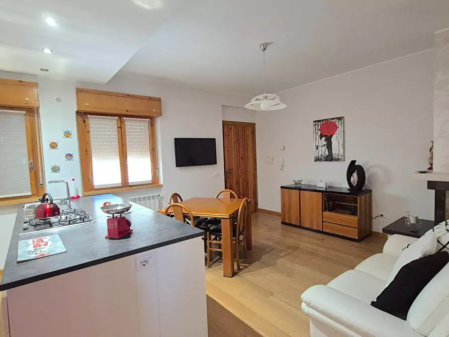 Immagine 5 di Appartamento in vendita  in via Brodolini 60 a Terni