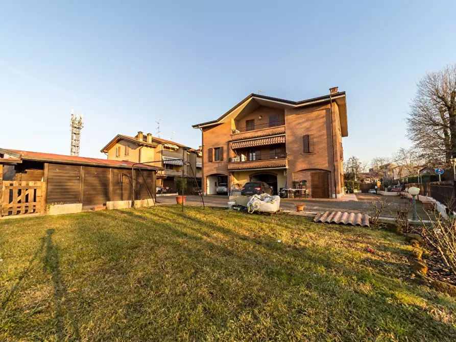 Immagine 21 di Villa in vendita  in via girondola a Cavriago