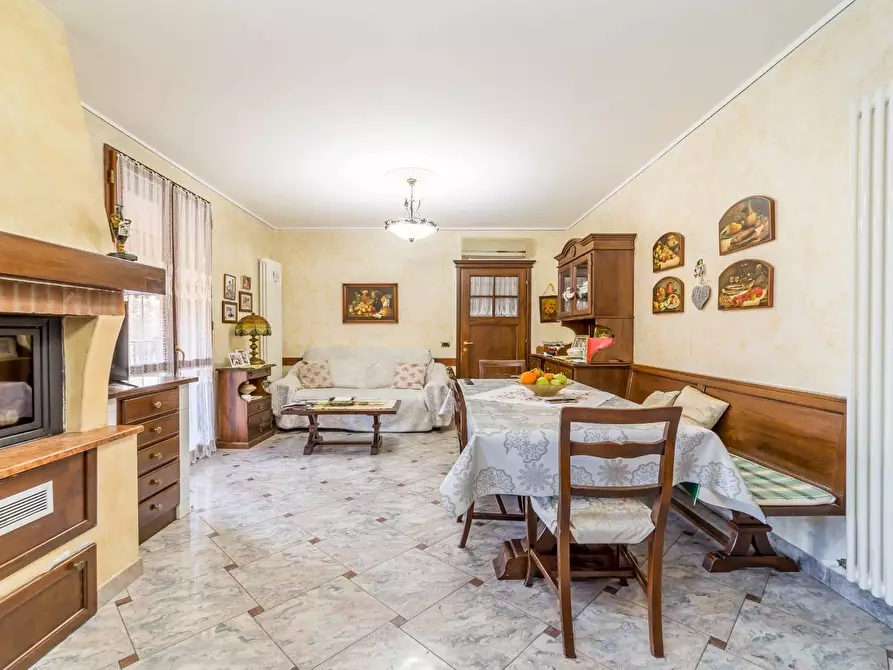 Immagine 31 di Villa in vendita  in via girondola a Cavriago