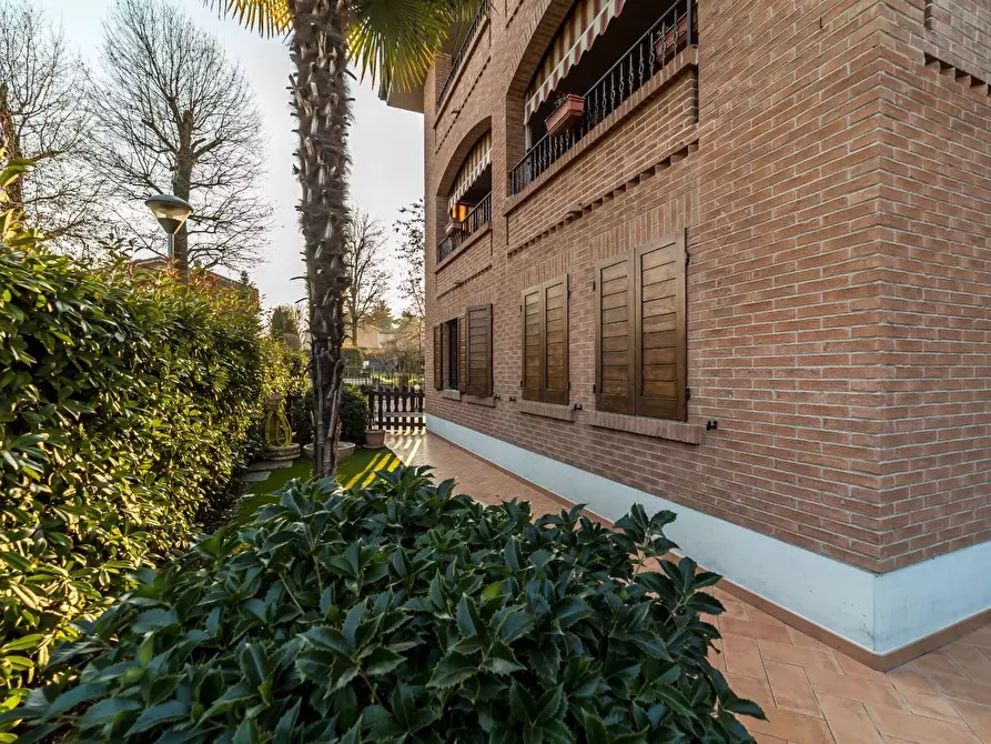 Immagine 38 di Villa in vendita  in via girondola a Cavriago