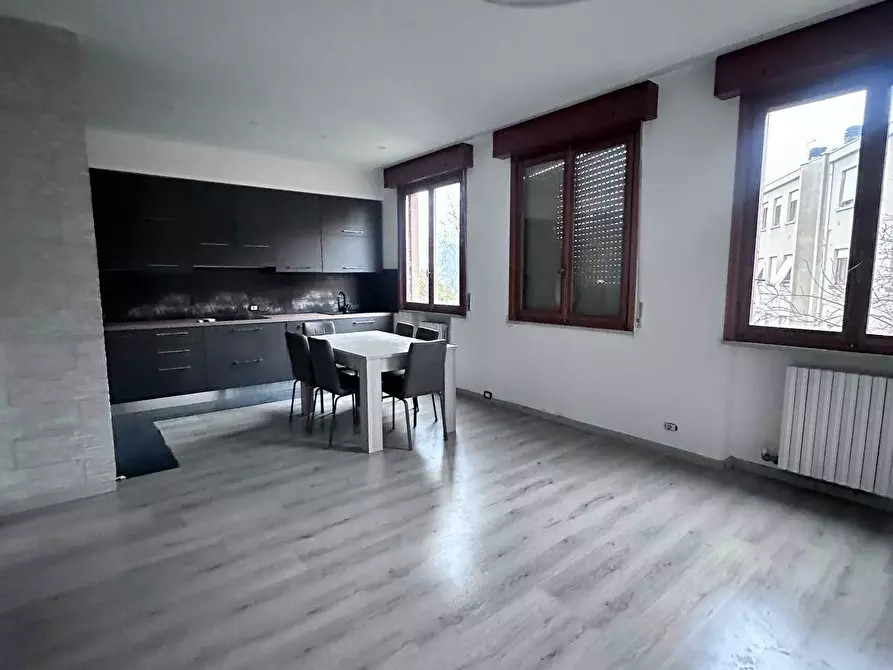 Immagine 2 di Appartamento in vendita  in via pilo a Fidenza