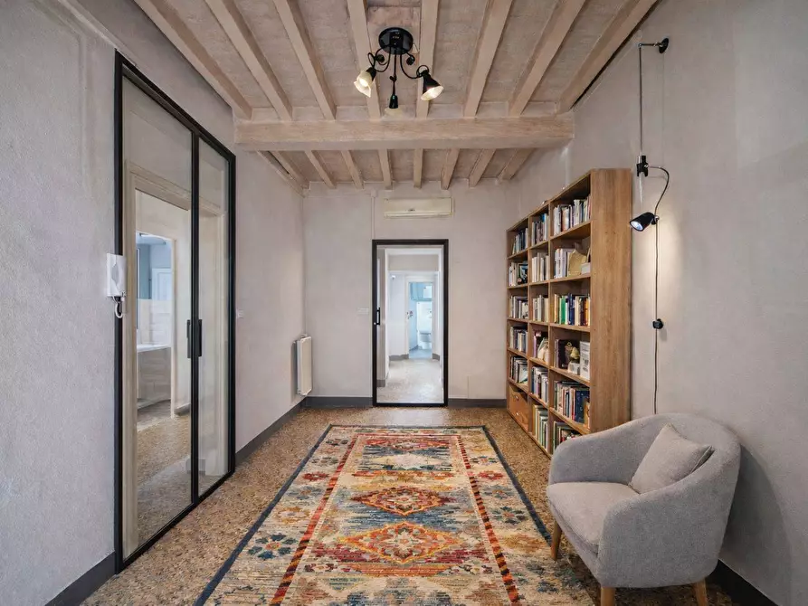 Immagine 3 di Appartamento in vendita  in Borgo Regale a Parma