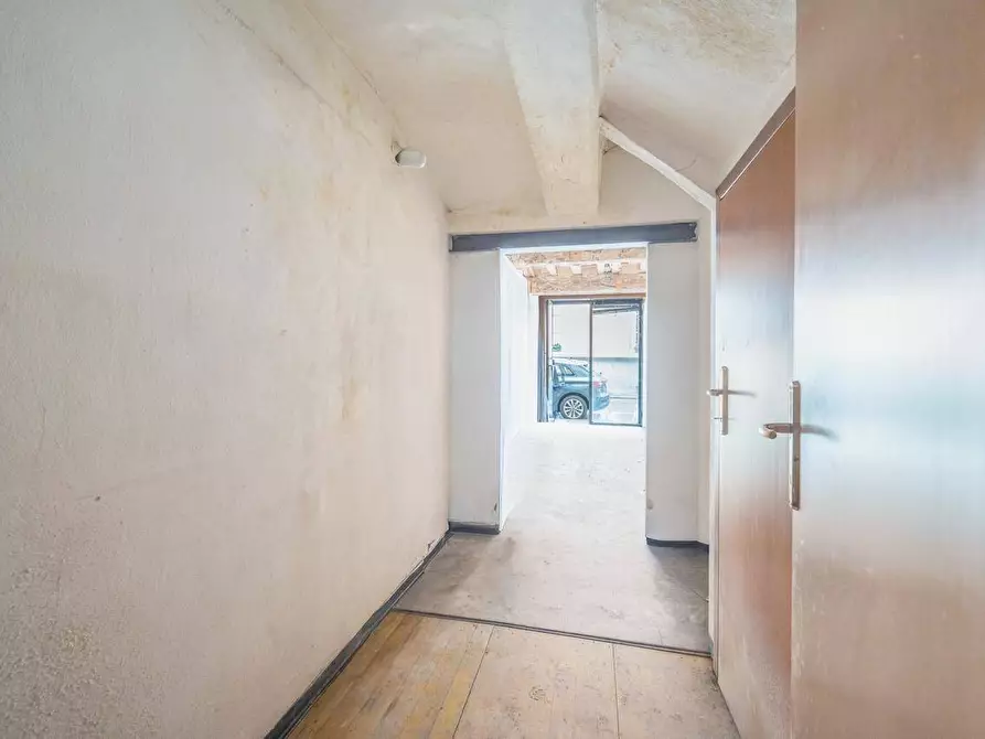 Immagine 10 di Appartamento in vendita  in Str. XX settembre a Parma