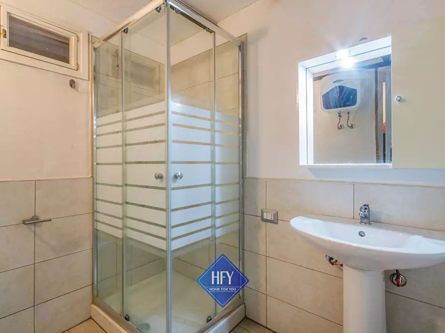 Immagine 8 di Appartamento in vendita  in Via Aldo Capra a Parma