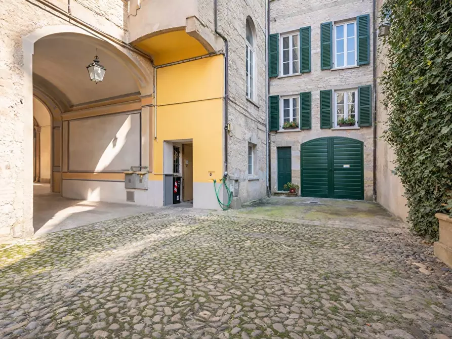 Immagine 21 di Appartamento in vendita  in Borgo Felino a Parma