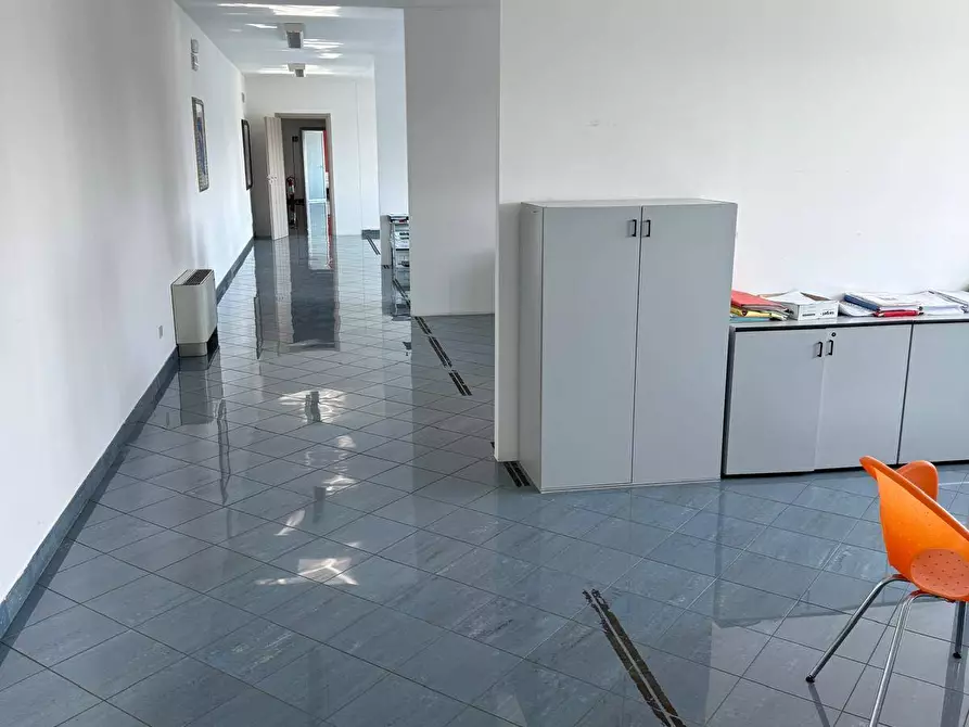 Immagine 7 di Capannone industriale in affitto  in via isamu amada a Agazzano