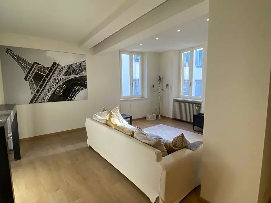 Immagine 3 di Appartamento in vendita  in via farini a Parma