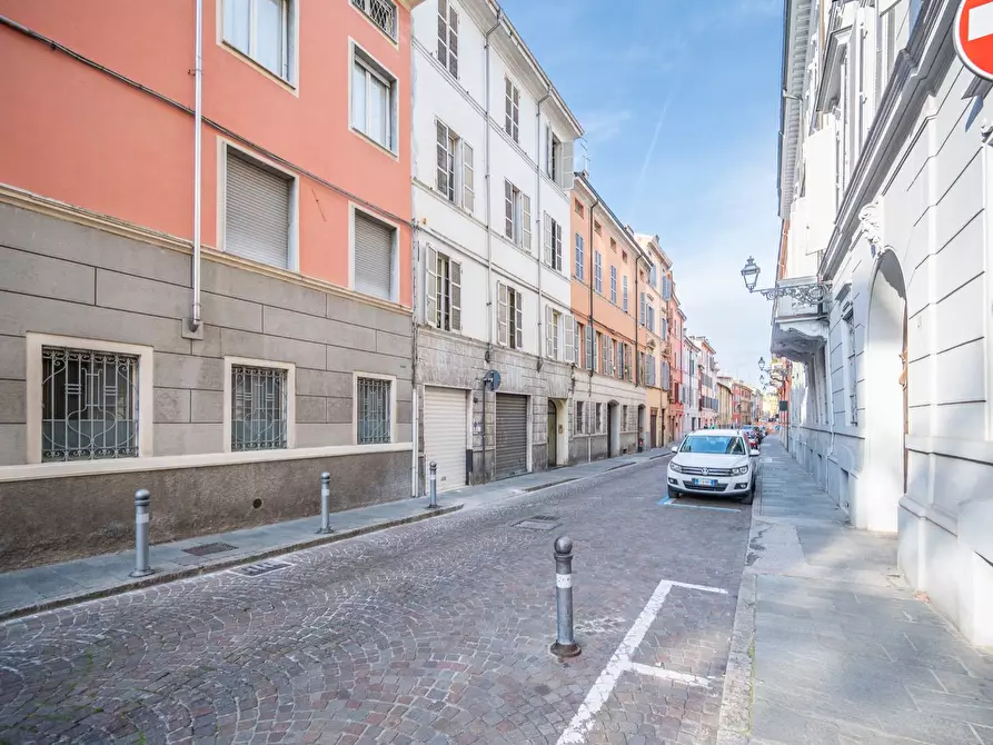 Immagine 10 di Appartamento in vendita  in BORGO FELINO 12 a Parma