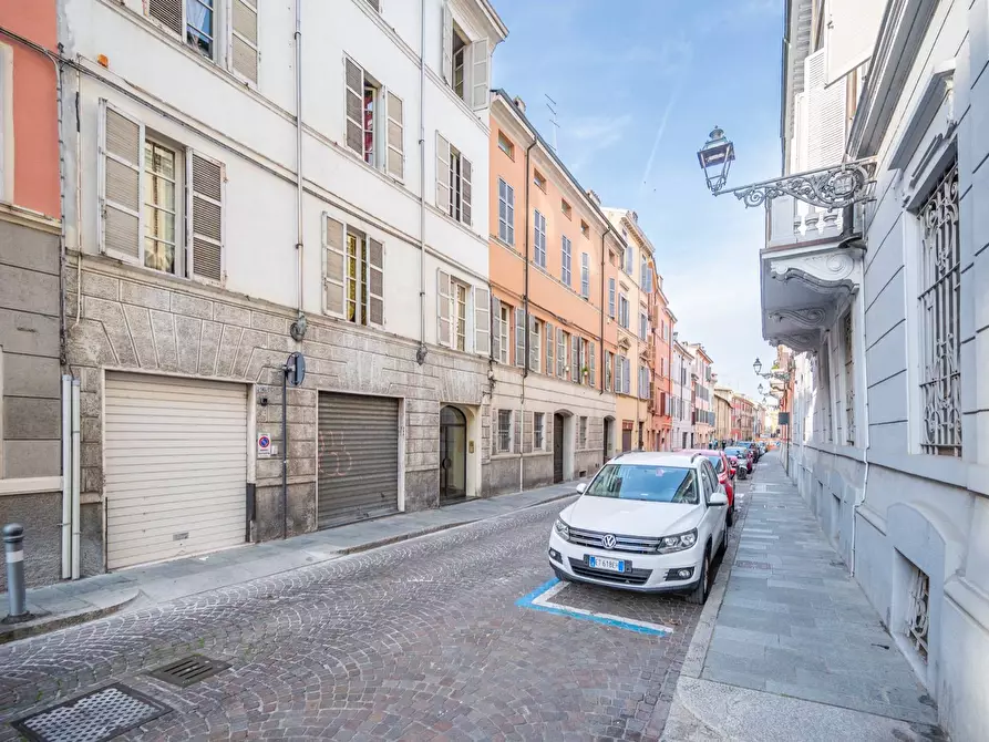 Immagine 11 di Appartamento in vendita  in BORGO FELINO 12 a Parma