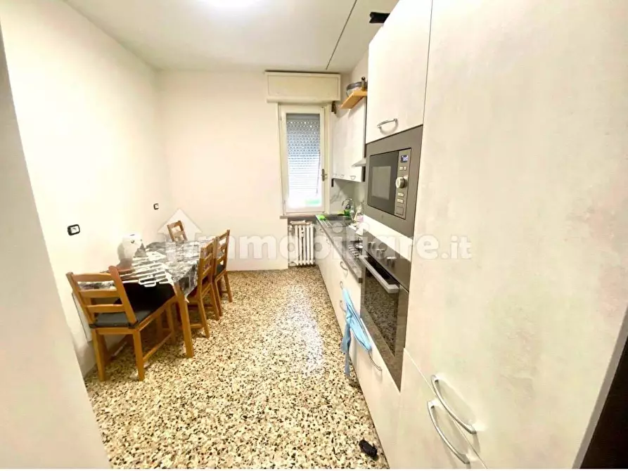 Immagine 8 di Appartamento in vendita  in calatafini 34 a Parma